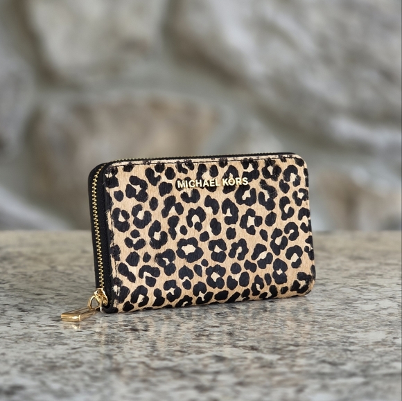 Michael Kors Handbags - Michael Kors Jet Set Small Card Case Wallet